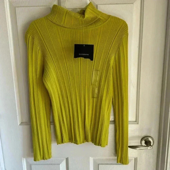 NWT Women’s Turtleneck Liz Claiborne Ribbed Sweater SZ Large - Picture 1 of 5